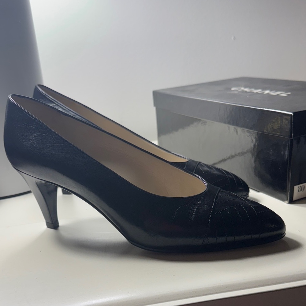 Chanel VINTAGE Black Leather Heels UNUSED